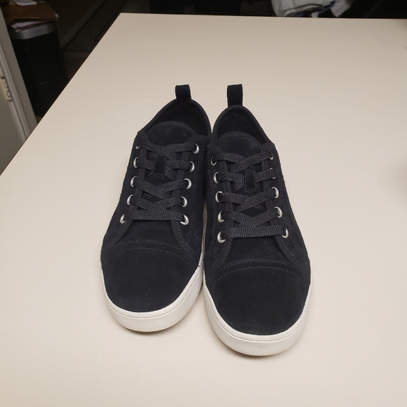 Koolaburra Kellen sneakers size 9 - Picture 2 of 8